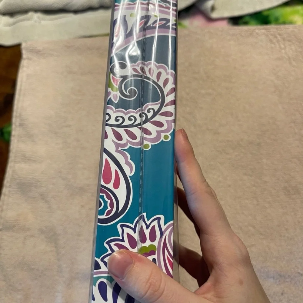 NWT Vera Bradley Waikki Paisley Three Ring Binder